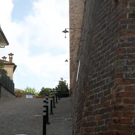 Langhem Suites Apartments Castiglione Falletto